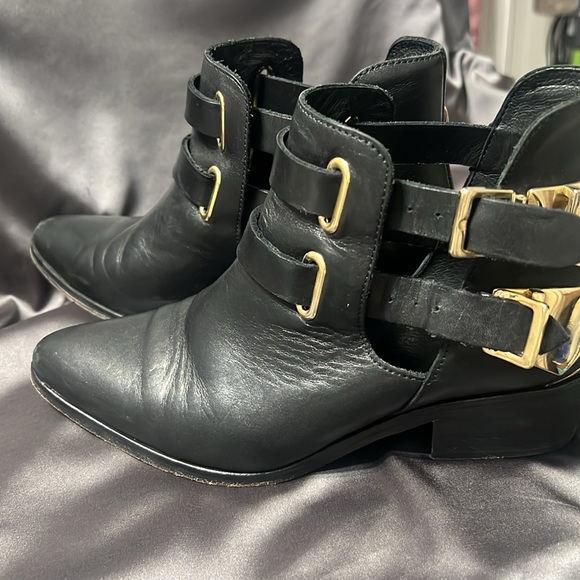 SANDRO DOUBLE BUCKLE ANKLE BOOTS BLACK LEATHER SIZE 37 - Picture 4 of 8